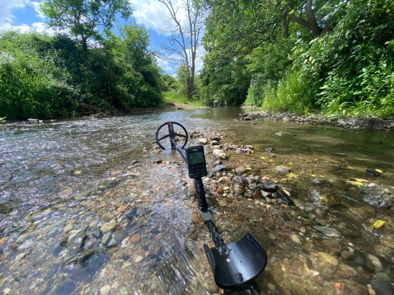 river metal detecting