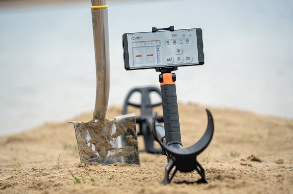 Quest Air Metal Detector